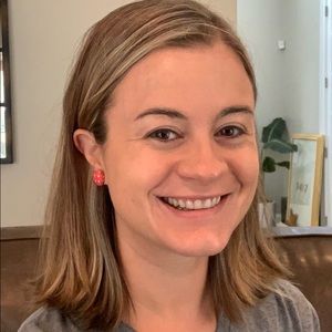 Meet your Posher, Lauren